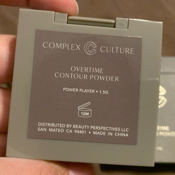 Complex Culture “Power Player” Overtime Contour Powder - Picture 6 of 8